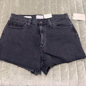 Universal Threads shorts